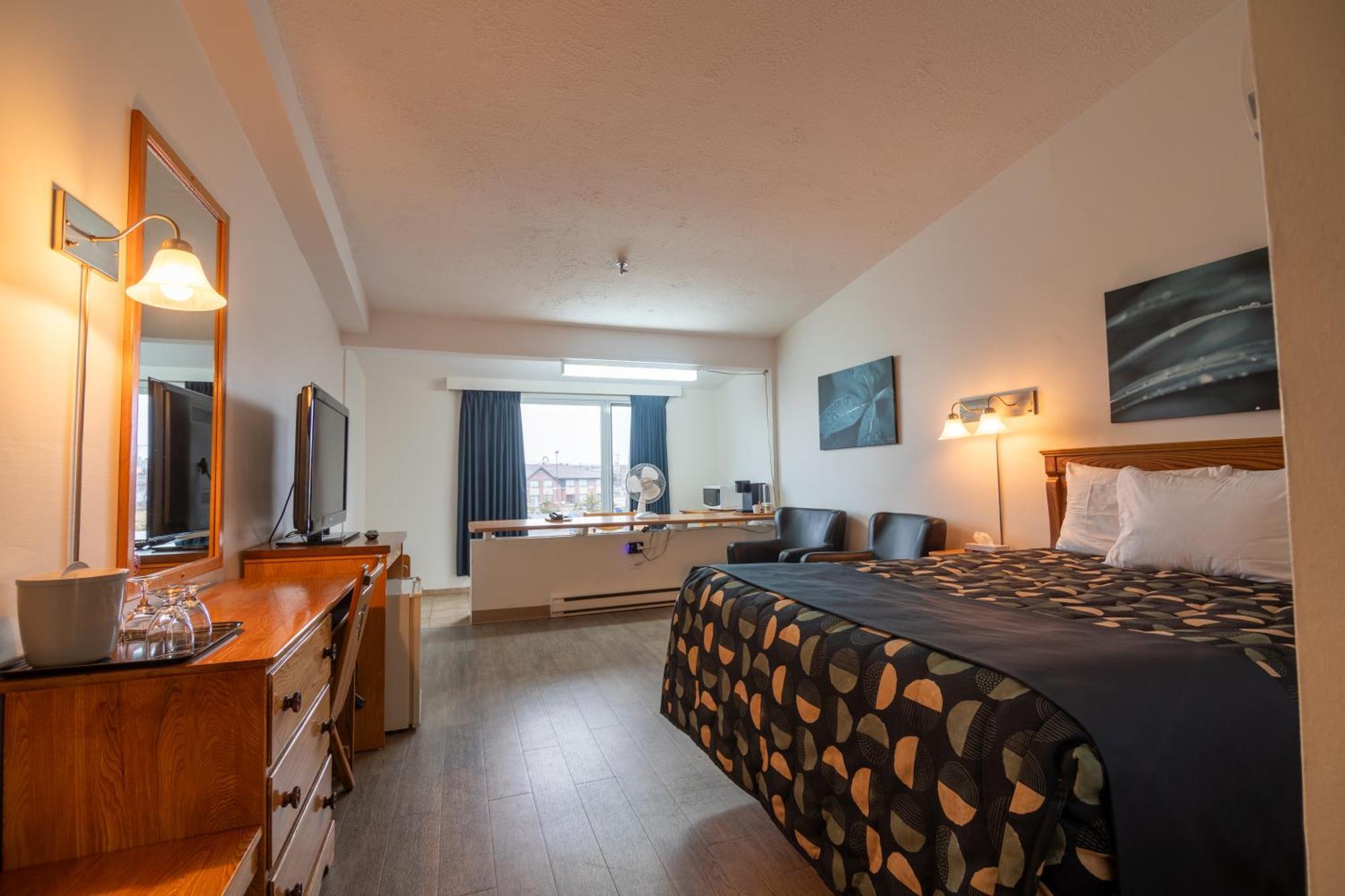 Hotel Les Mouettes Sept lles Bagian luar foto