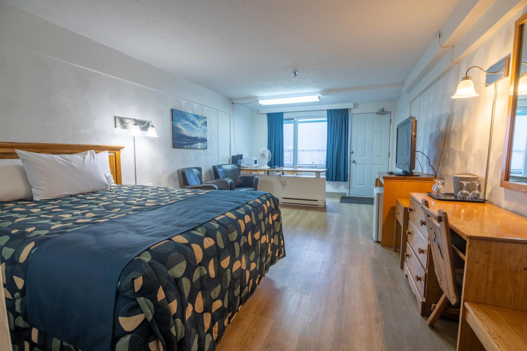 Hotel Les Mouettes Sept lles Bagian luar foto